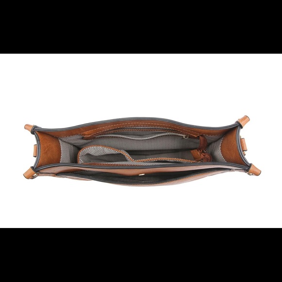 Last one‼️ Faux Fur Saddle guitar strap handbag - zipper closure - Picture 4 of 11